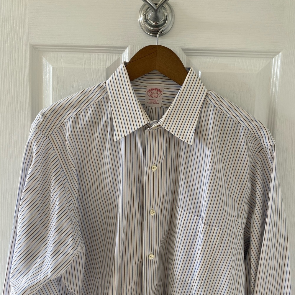 Brooks Brothers Button Up Dress Shirt